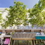 Renaissance Madeleine - Elegant Home In Madeleine